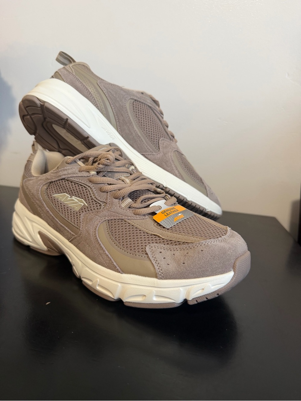 Avia Men's Taupe and White Running Sneakers
